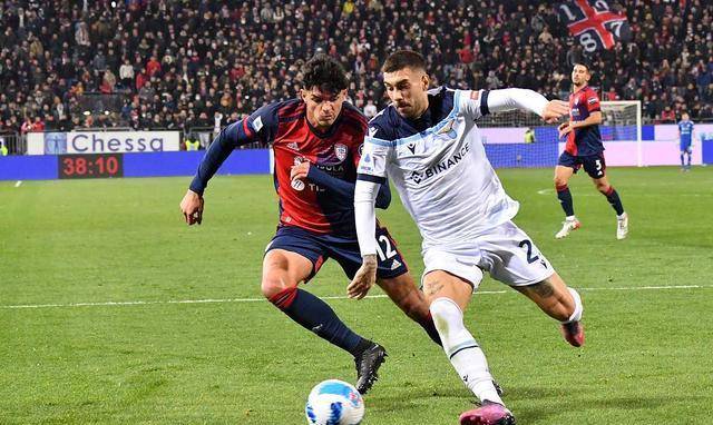 体能充裕的 体能充裕的